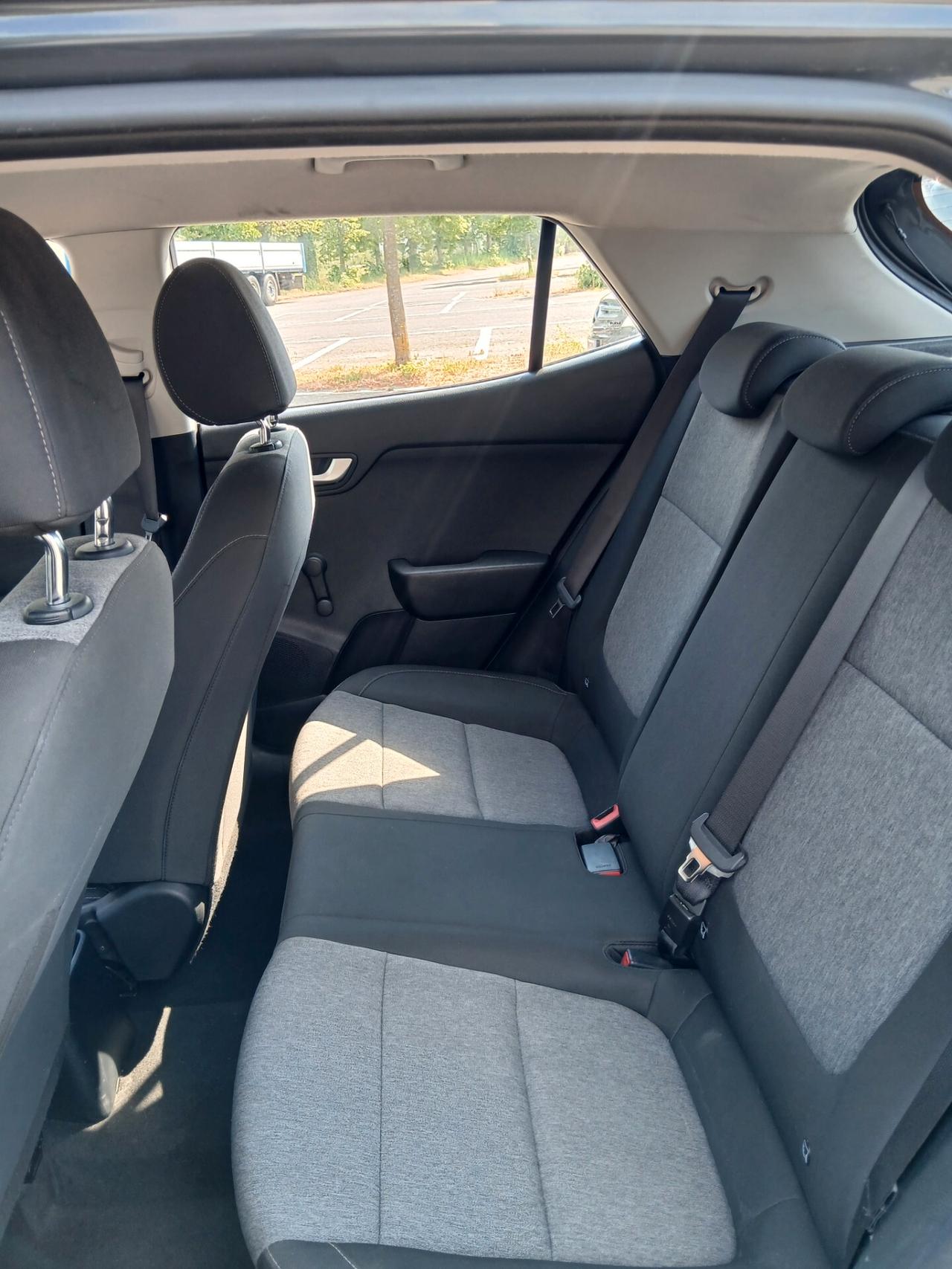 Kia Stonic 1.2 DPI Urban