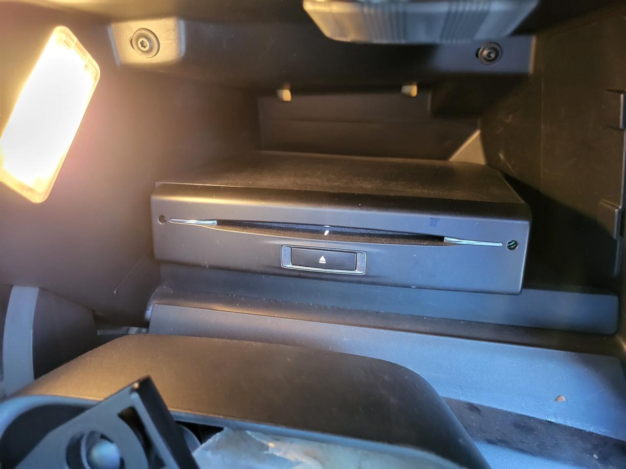 PEUGEOT 2008 1,6 HDI-TETTO PANOR-NAVI-3 REVISIONI