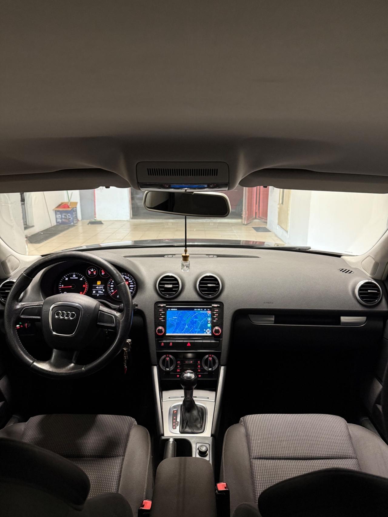 Audi A3 SPB 1.6 TDI 105 CV CR Attraction