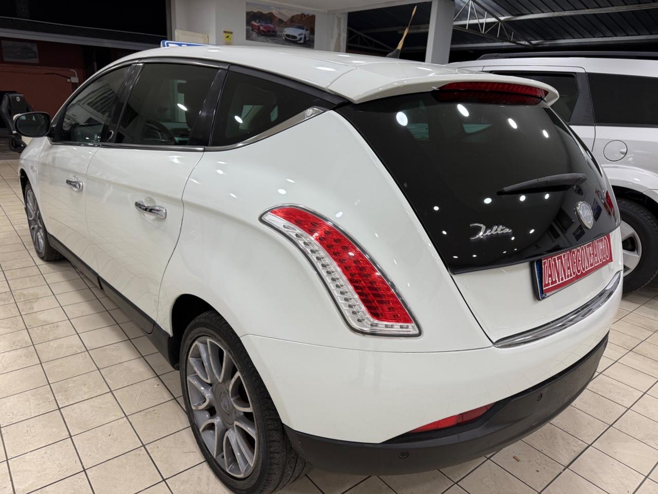 Lancia Delta 1.6 mjt platino