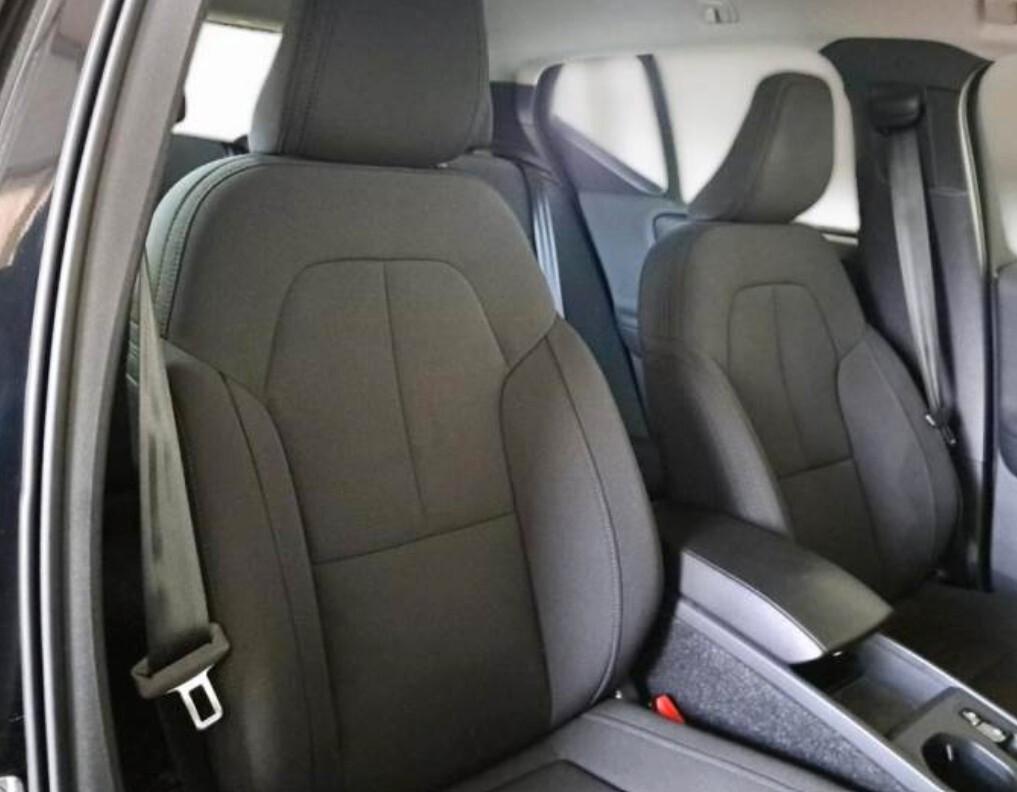 Volvo XC40 B4 AWD Geartronic Momentum