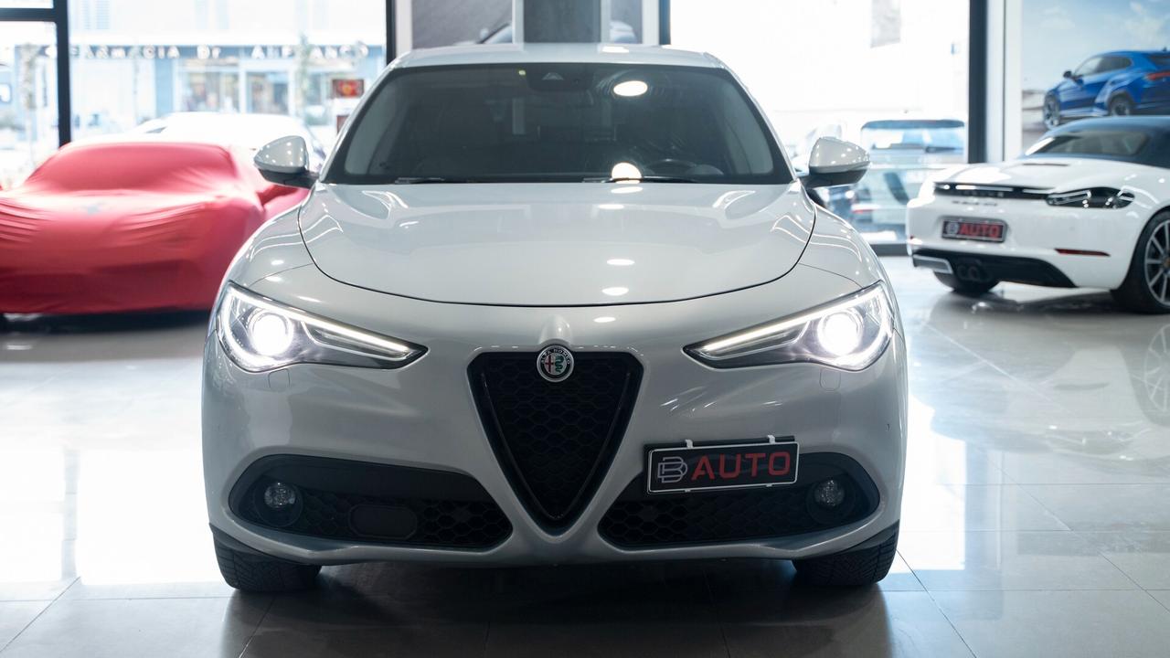 Alfa Romeo Stelvio 2.2 t SPRINT Q4 190 CV AT8 19" XENO NAVI PELLE FUL