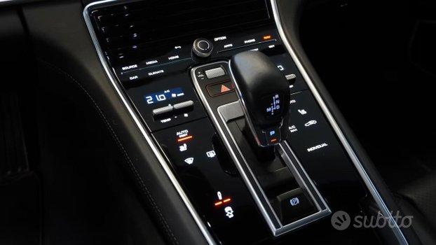 PORSCHE Panamera 2.9 4 E-Hybrid Sport Turismo