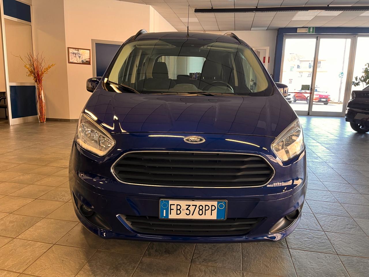 Ford Tourneo Courier 1.0 EcoBoost 100 CV Titanium