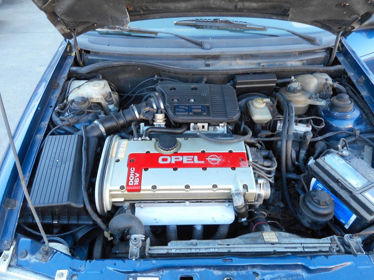 Opel Astra 2.0 GSi