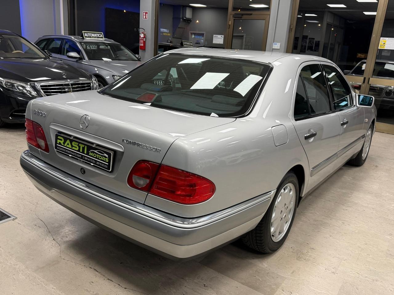 Mercedes-benz E 200 cat Elegance