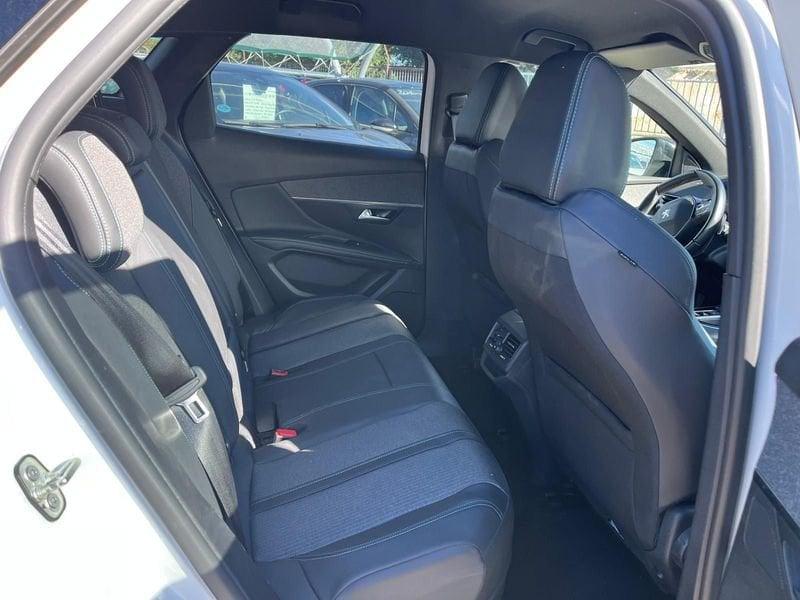 Peugeot 3008 3008 Hybrid4 300 e-EAT8 Allure Pack