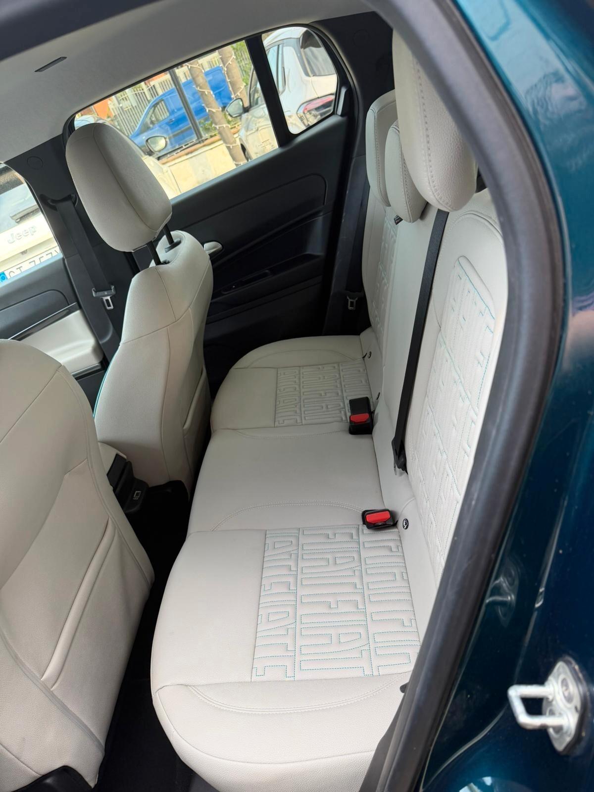 Fiat 600 Hybrid 110 CV DCT MHEV La Prima