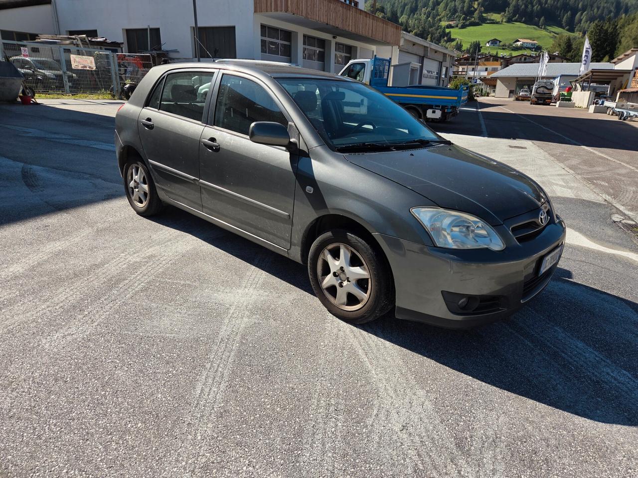 Toyota Corolla 1.4 D-4D M-MT 5 porte Sol ESP