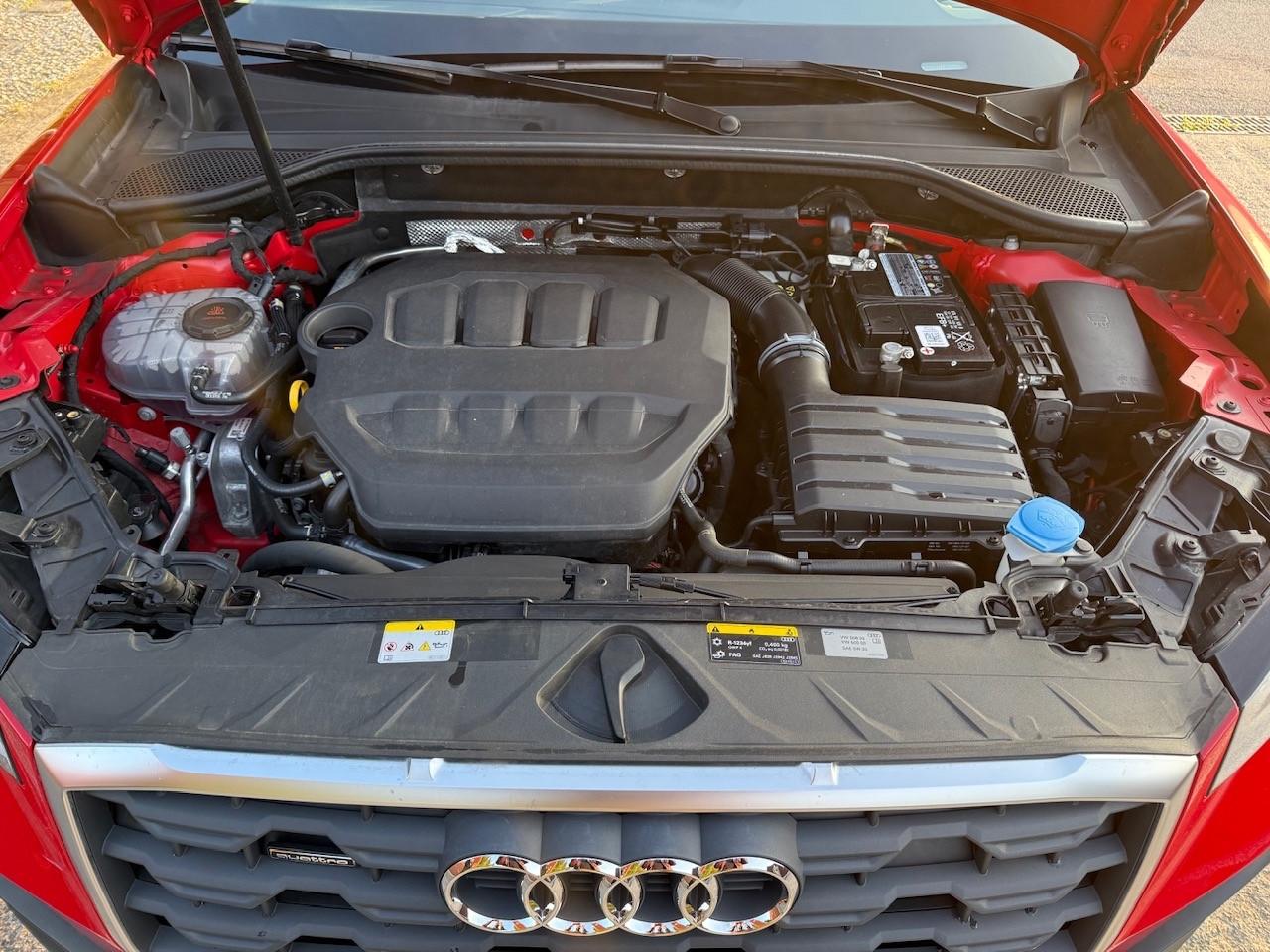 Audi Q2 40 TFSI quattro S tronic Business Advanced