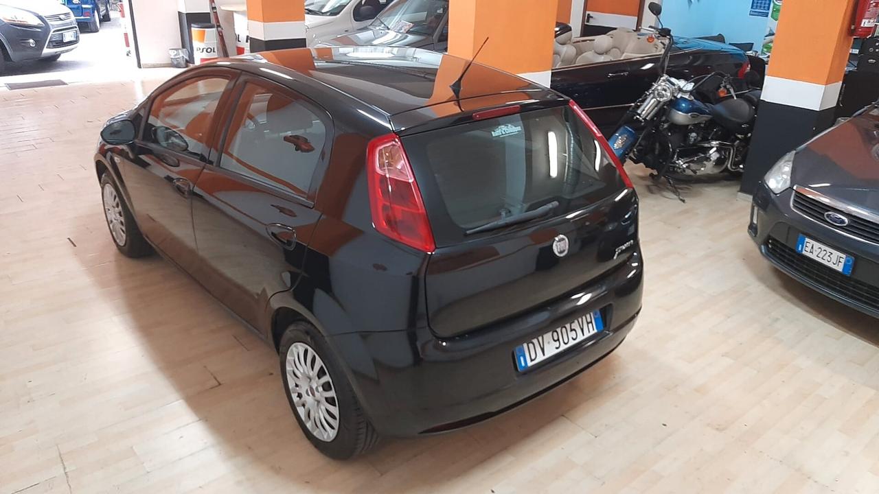 FIAT GRANDE PUNTO 1.3 MULTIJET 49.000 KM NEOPATENTATI