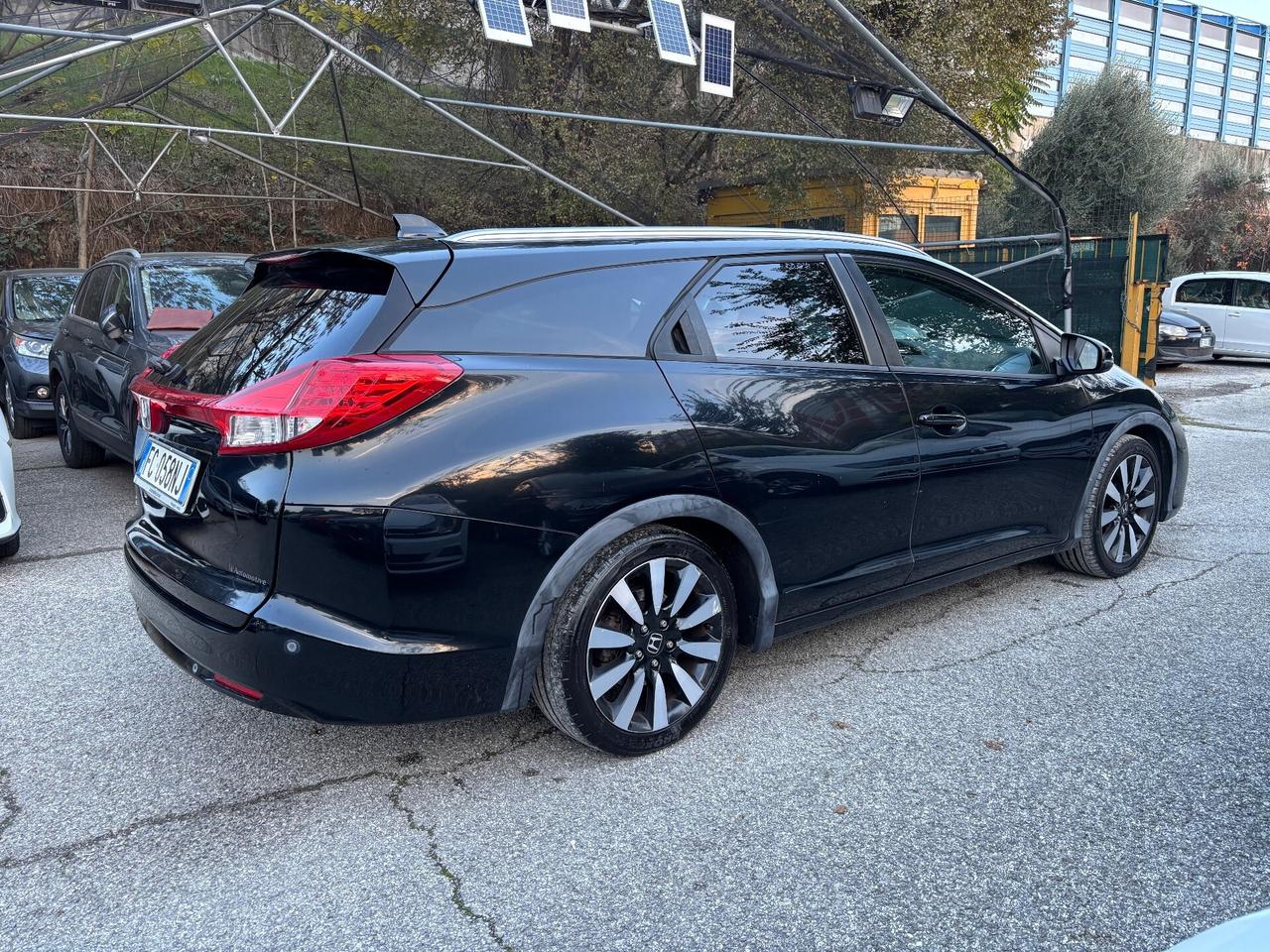 Honda Civic Tourer 1.6 i - OK Neopatentati