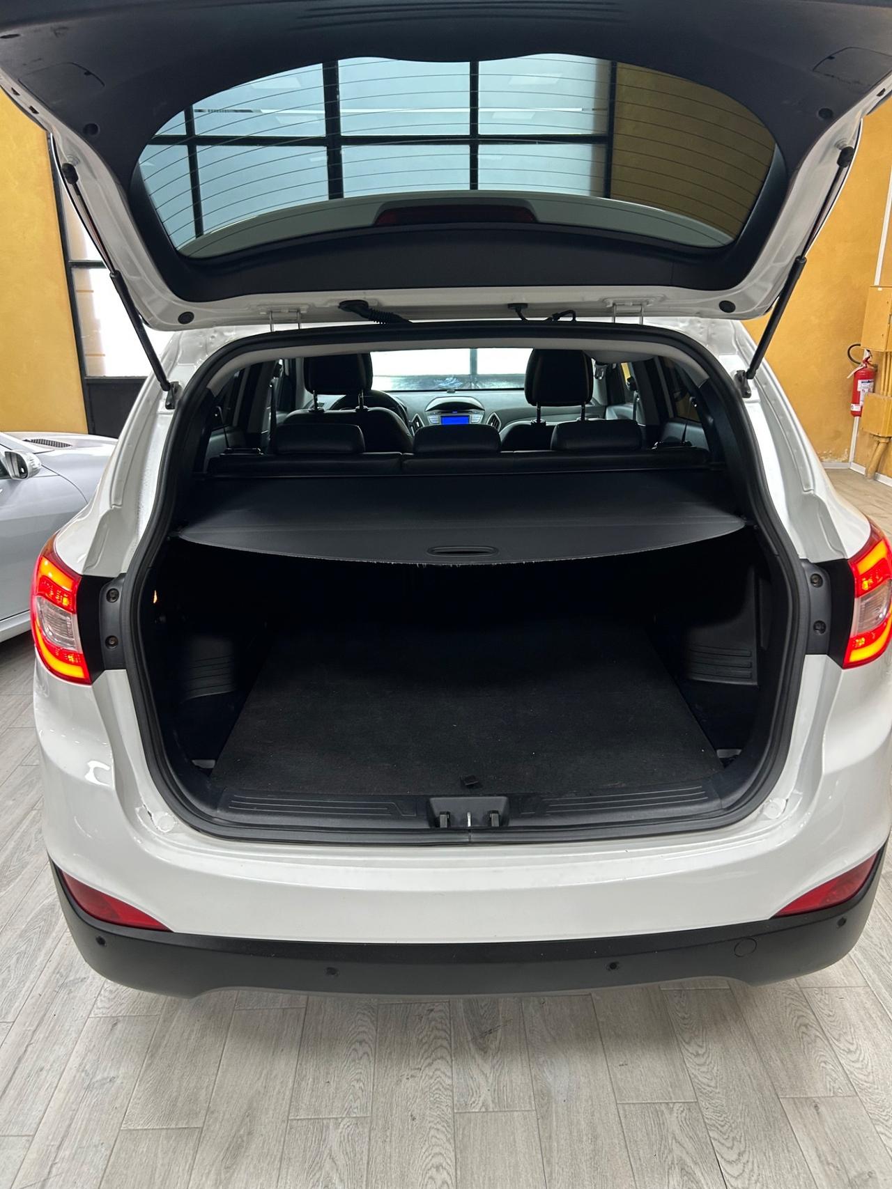 HYUNDAI IX35 1.7 Crdi “PELLE/CRUISE/LED/17”-2013