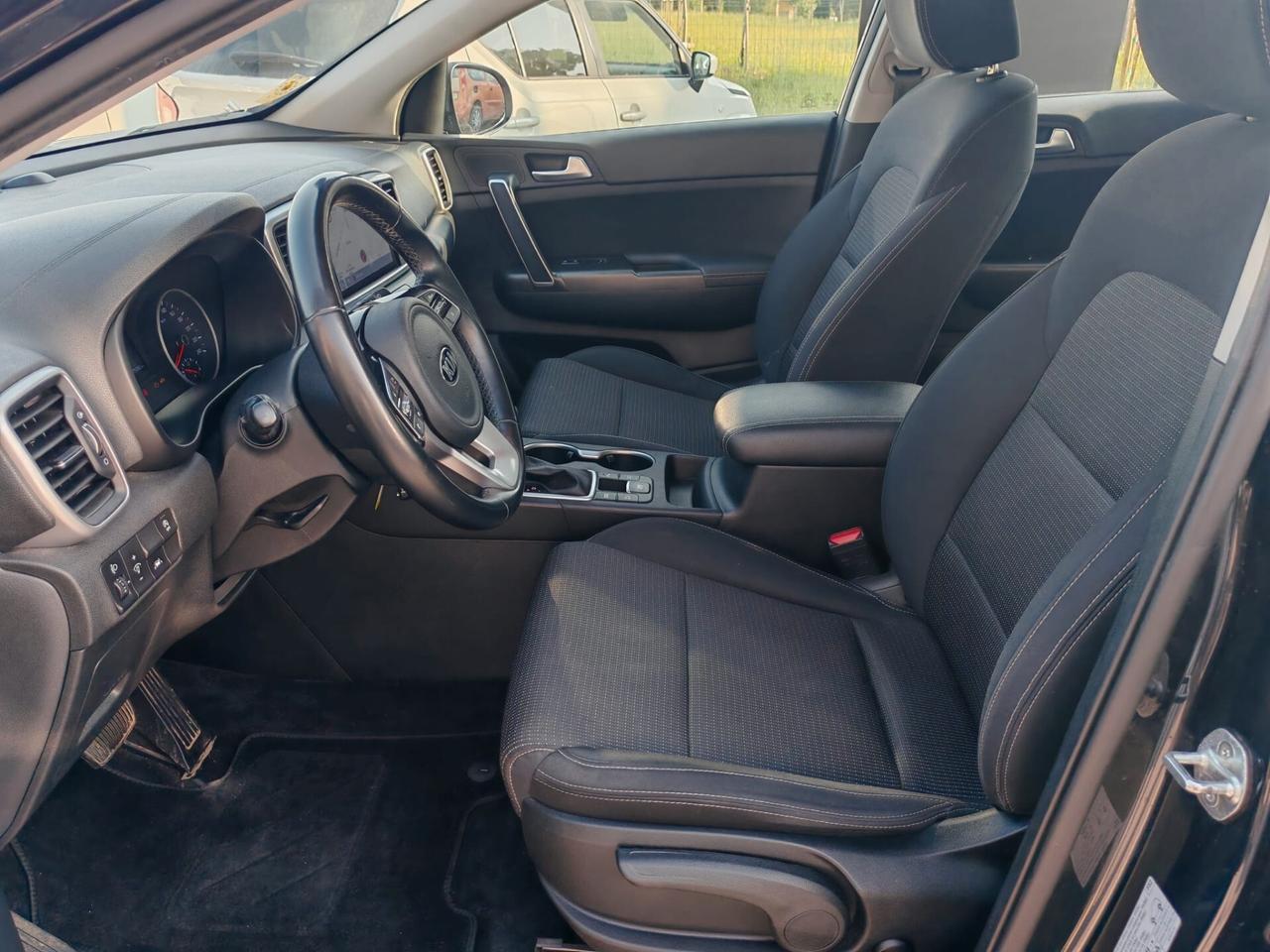 Kia Sportage 1.6 CRDI 136 DCT7 2WD Mild Hybrid Black Edition