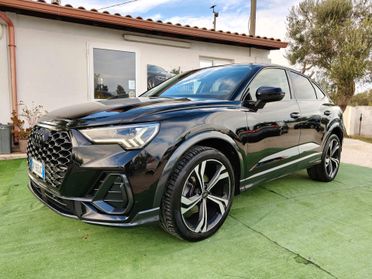 Audi Q3 SPB 35 TDI Identity Black S tronic - 2022