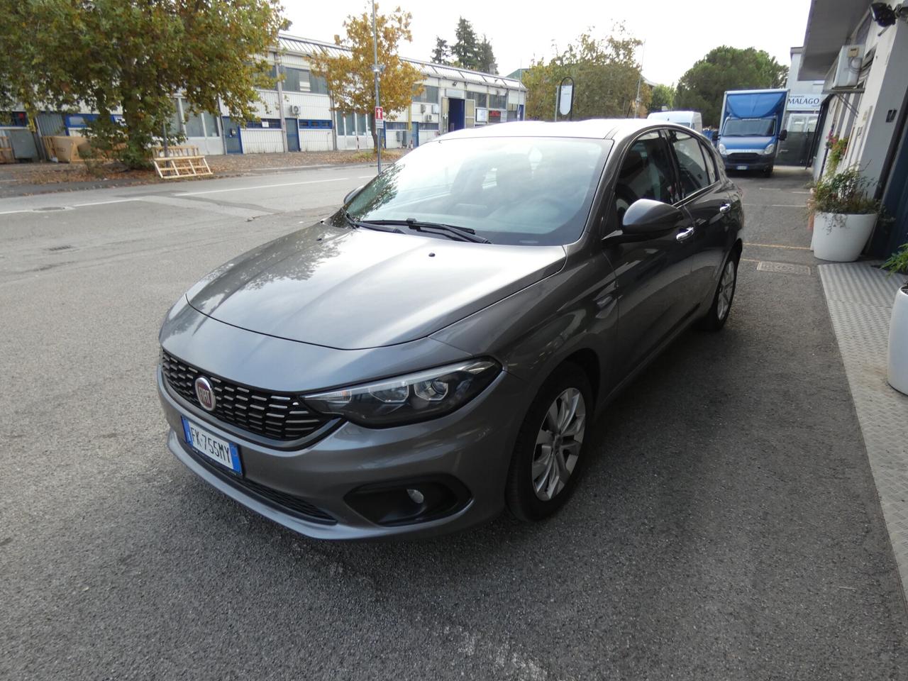 FIAT Tipo (2015-->) Tipo 1.4 T-Jet 120CV 5 port...