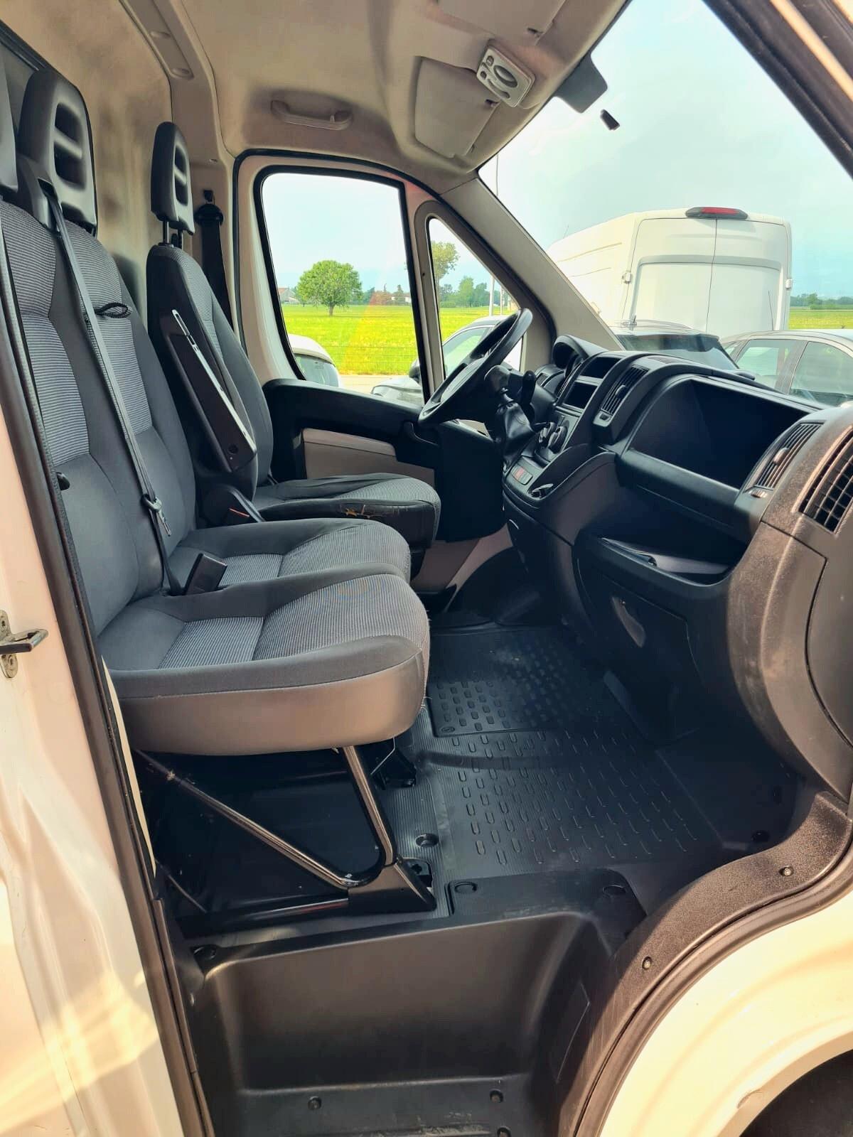 PEUGEOT BOXER 330 2.2 HDi 110CV L2H1