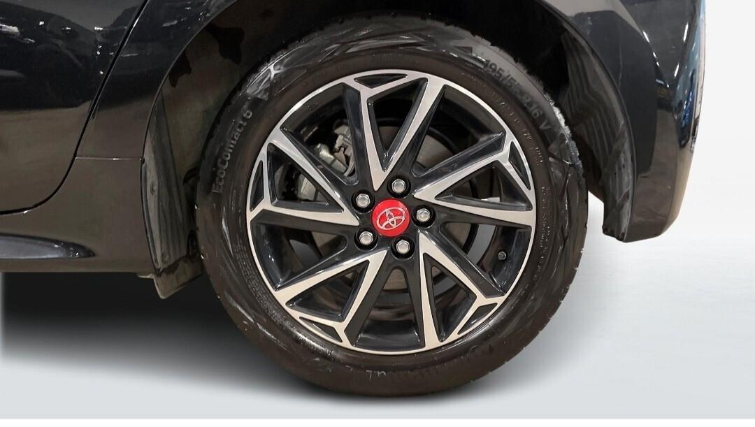 Toyota Yaris 1.5 130 Hybrid 5 porte Lounge PREZZO REALE