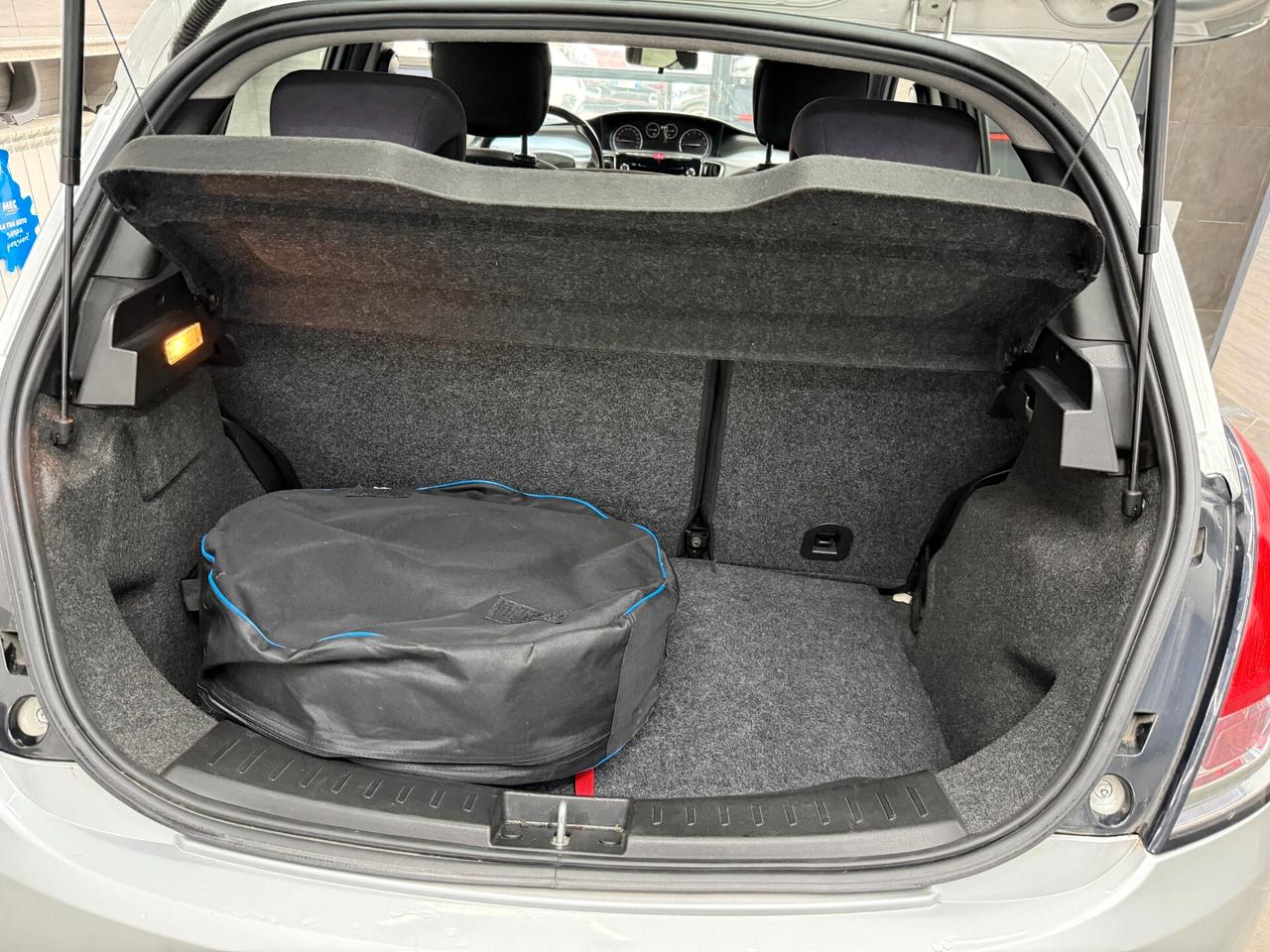 Lancia Ypsilon 1.2 69 CV 5 porte GPL Ecochic Platinum