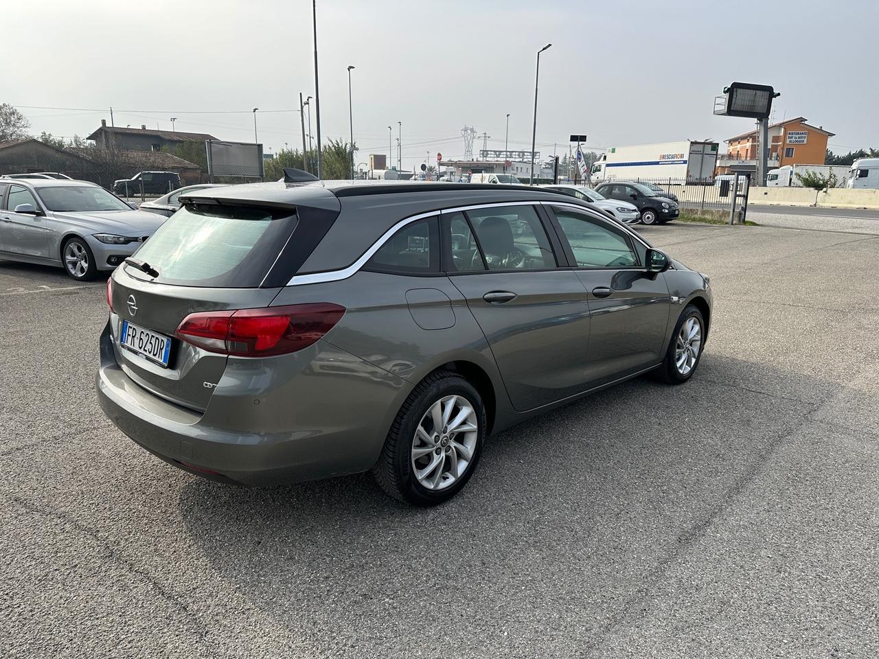 Opel Astra 1.6 CDTi 136CV aut. Sports Tourer Business - 2018