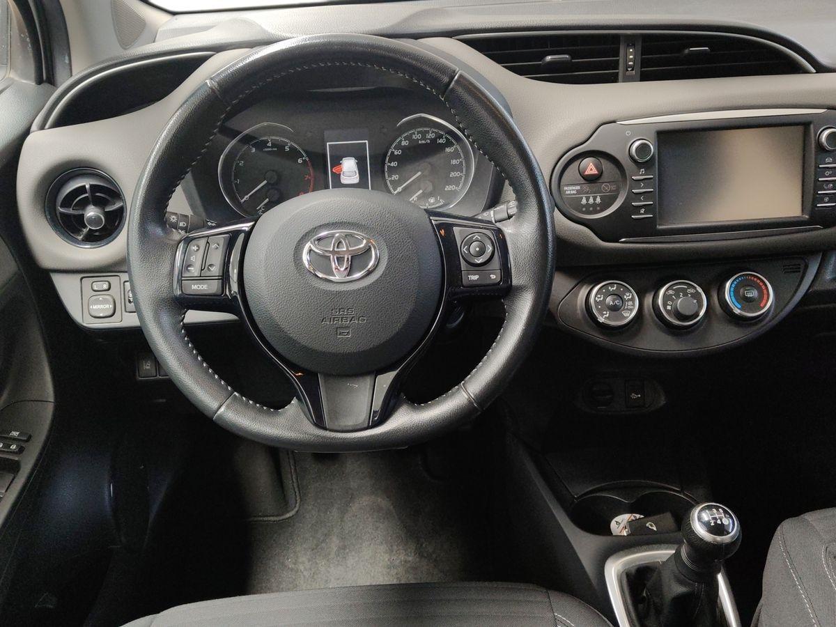 TOYOTA Yaris III 2017 - Yaris 5p 1.0 Active