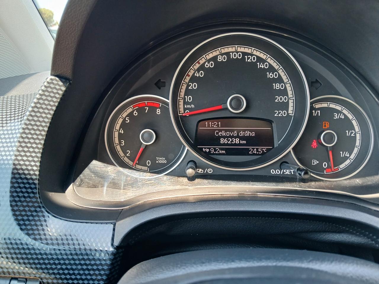 Volkswagen 1.0 5p. EVO beats up! BlueMotion Technology