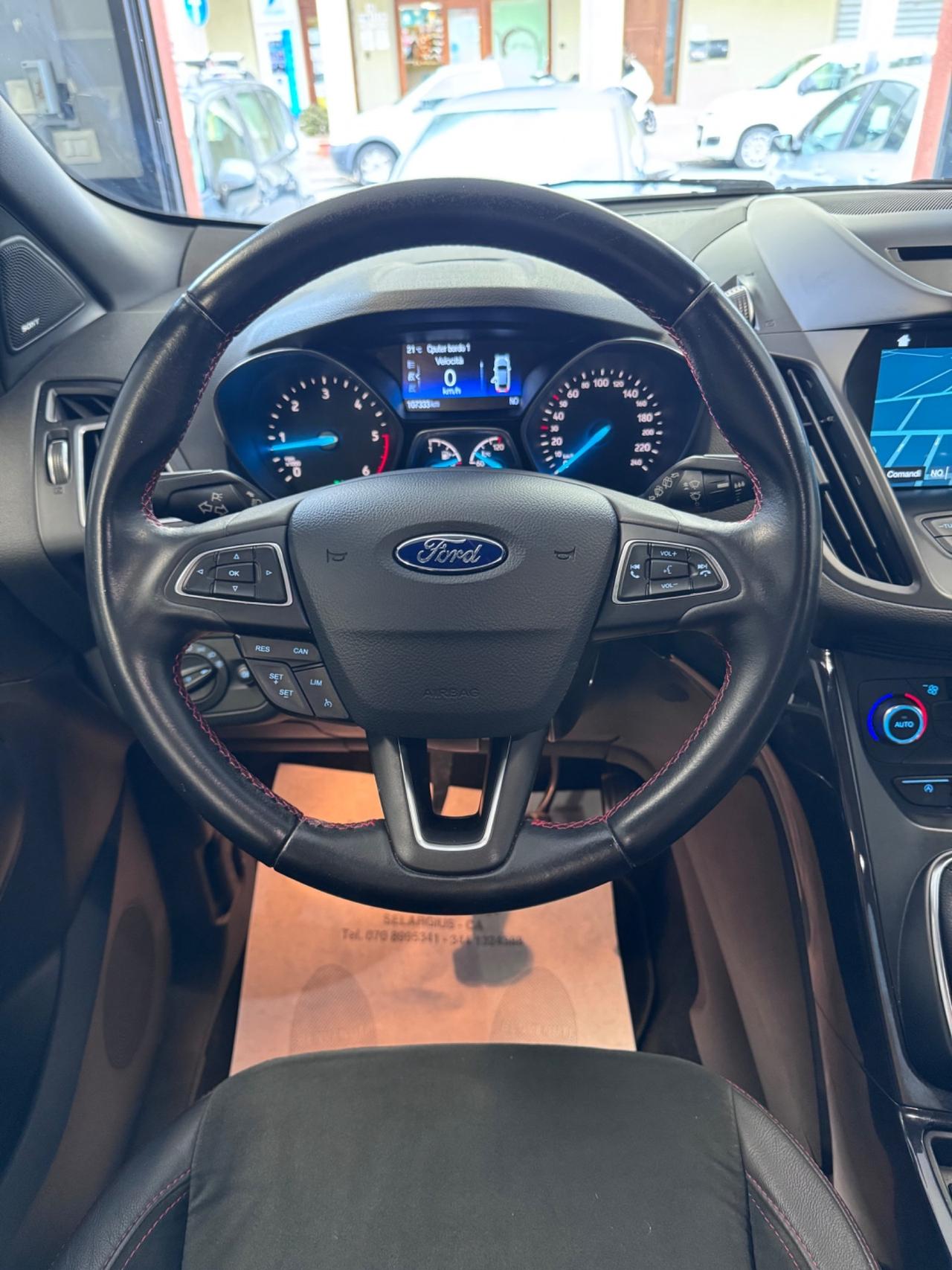 Ford Kuga 1.5 TDCI 120 CV S&S 2WD ST-Line