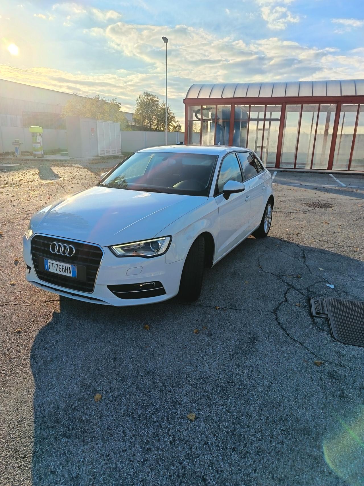 Audi A3 SPB 1.4 TFSI S tronic g-tron Attraction