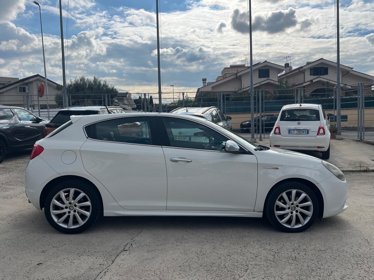 Alfa Romeo Giulietta 2.0 JTDm-2 140 CV Distinctive