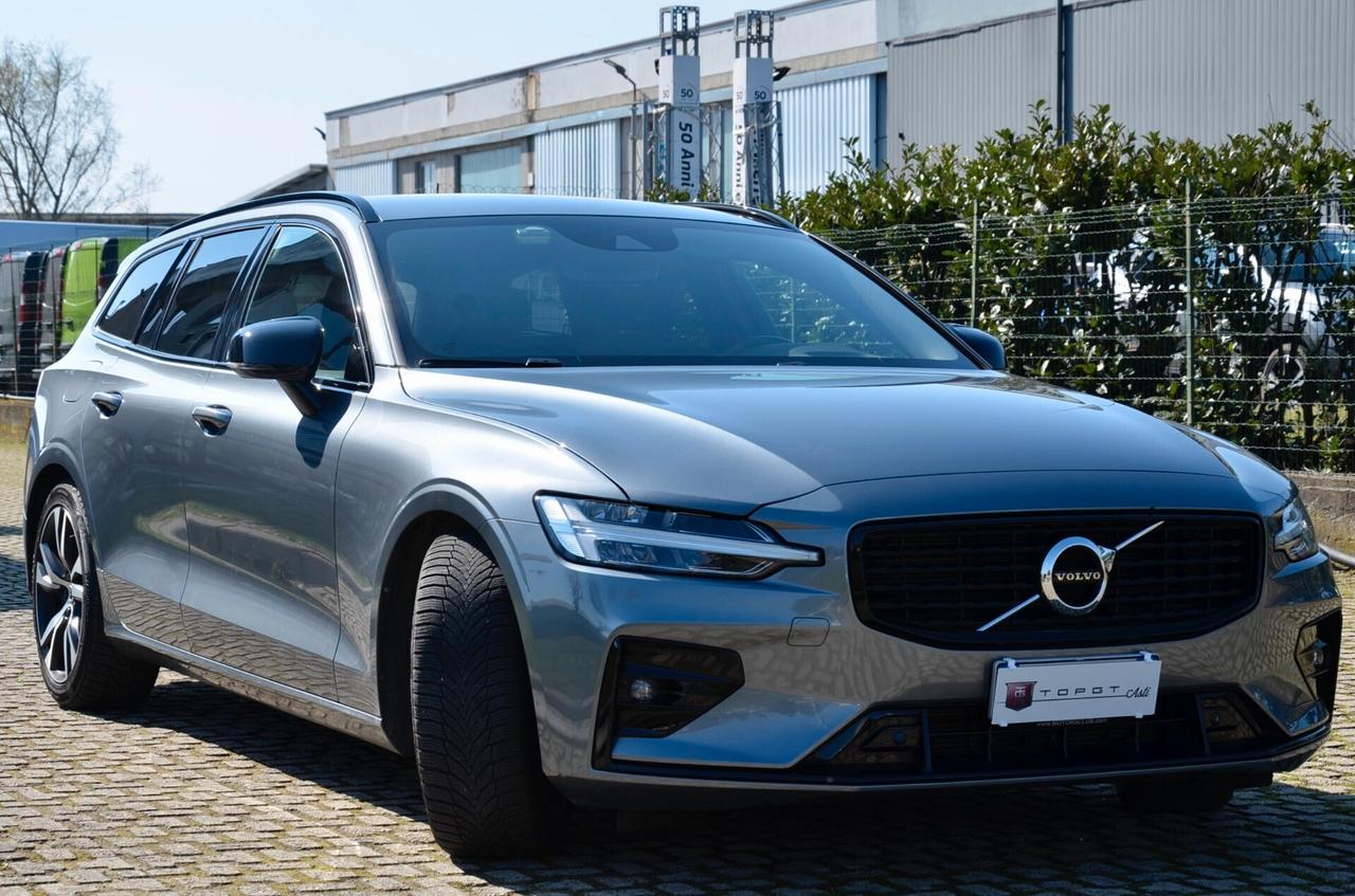 VOLVO V60 2.0 b4 R-Design auto 197cv, NAVI, RETRO, LUCI SOFFUSE, 18", UNICO PROP, UFFICIALE ITA, SERVICE UFF, PERMUTE