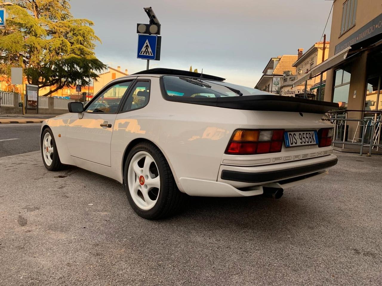 Porsche 944 S2 ASI