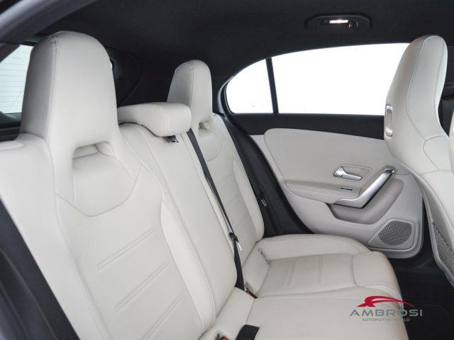 MERCEDES-BENZ CLA sse A 180 d Automatic Sport