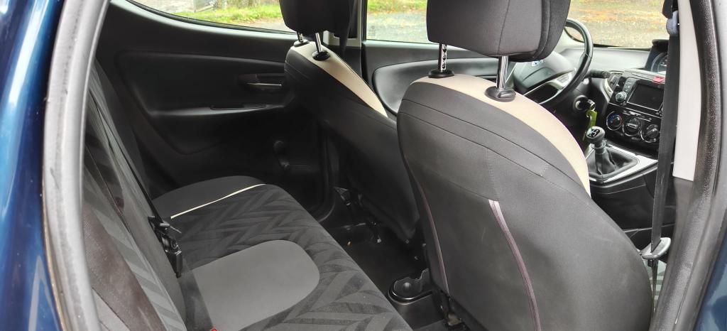 Lancia Ypsilon 5 Porte Ypsilon 1.2 Platinum 69cv my16