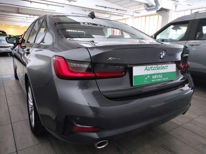 BMW Serie 3 (G20/21/80) 320d xDrive Business Advantage