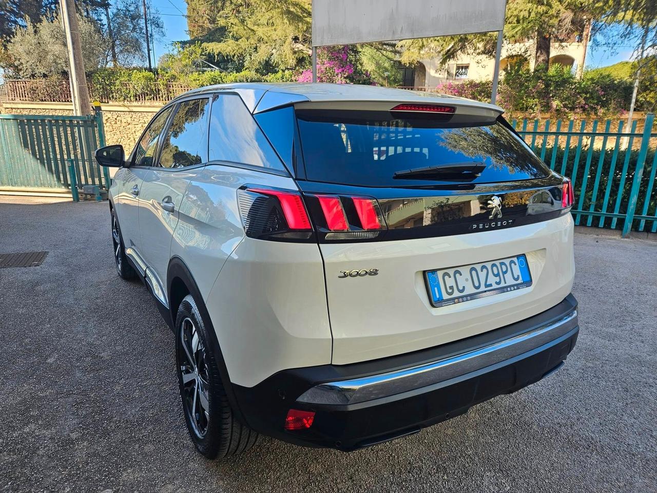 Peugeot 3008 BlueHDi 130 S&S Allure