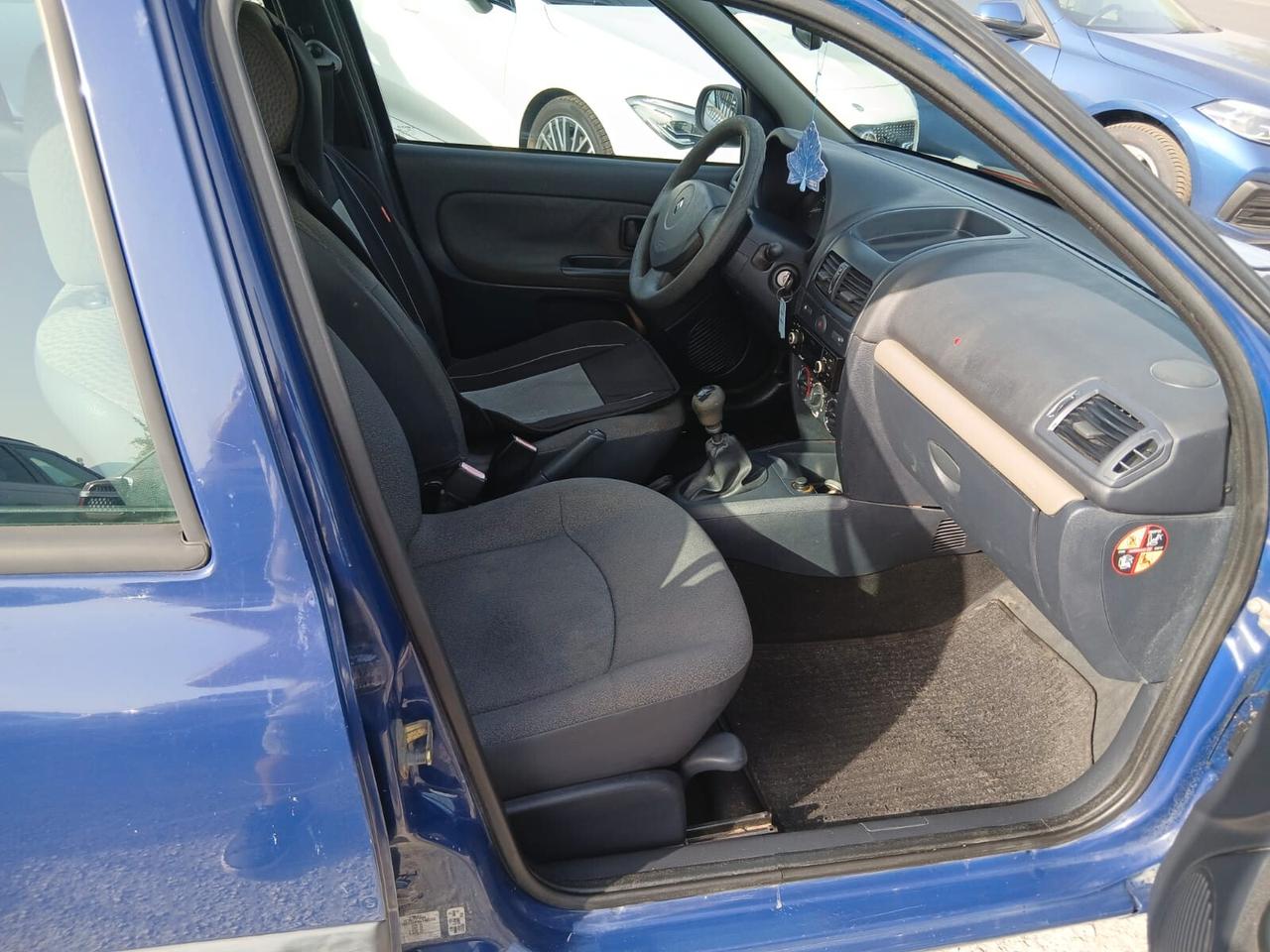 Renault Clio 1.2 cat 5 porte Confort Authentique