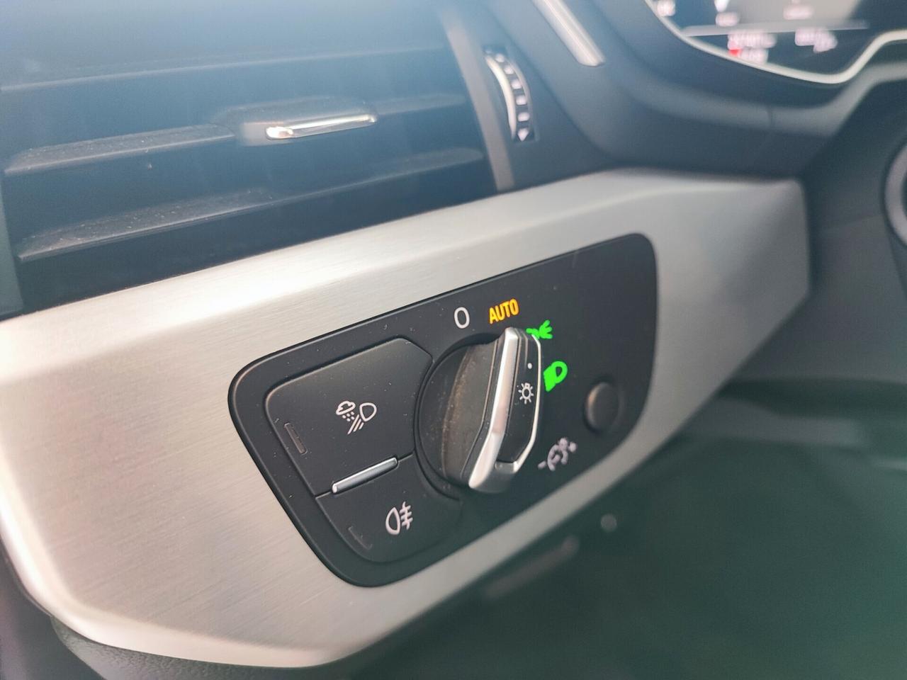 Audi A4 35 TDI S tronic line edition