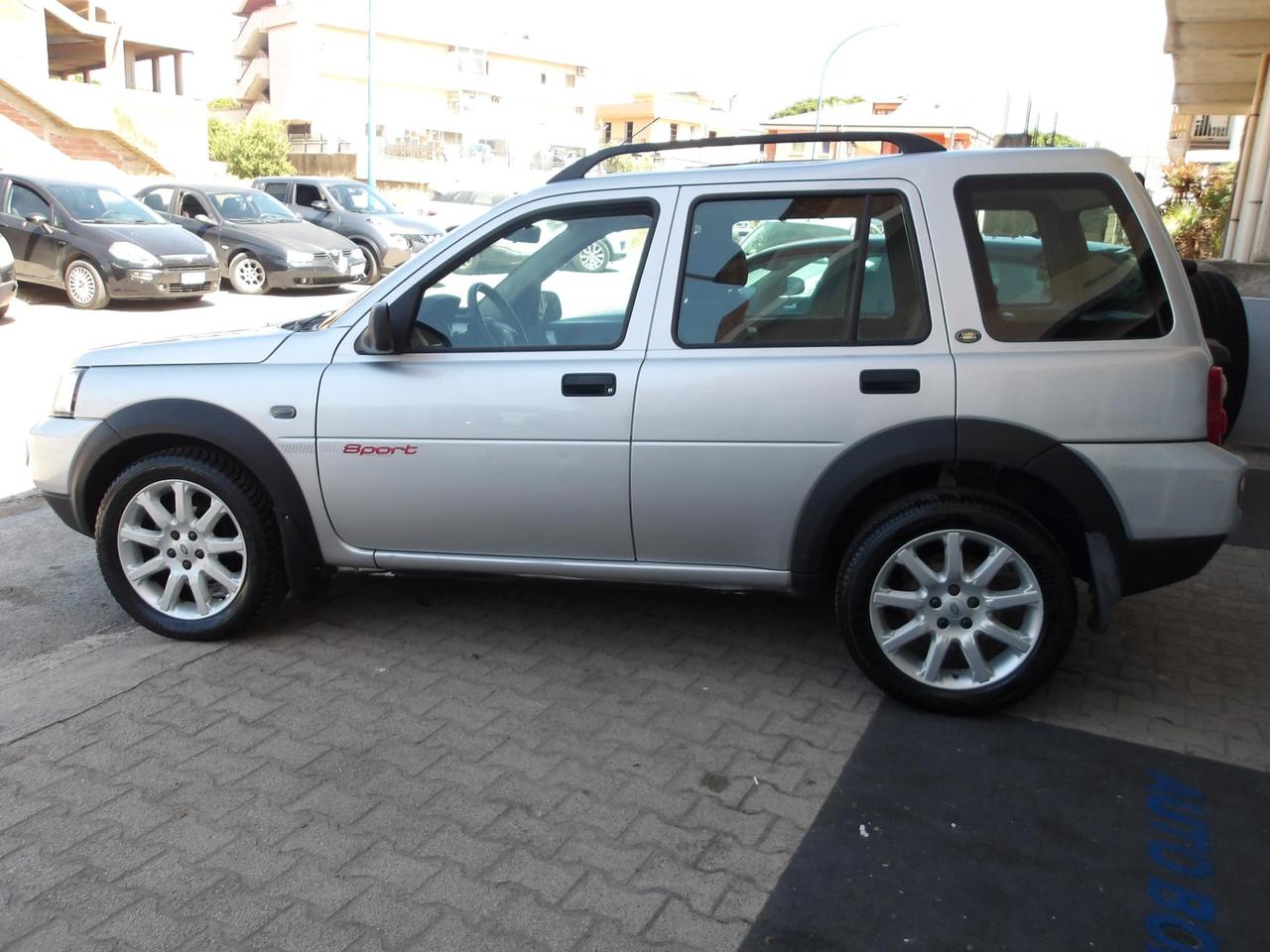 LAND ROVER FREELANDER 2.0 Td4