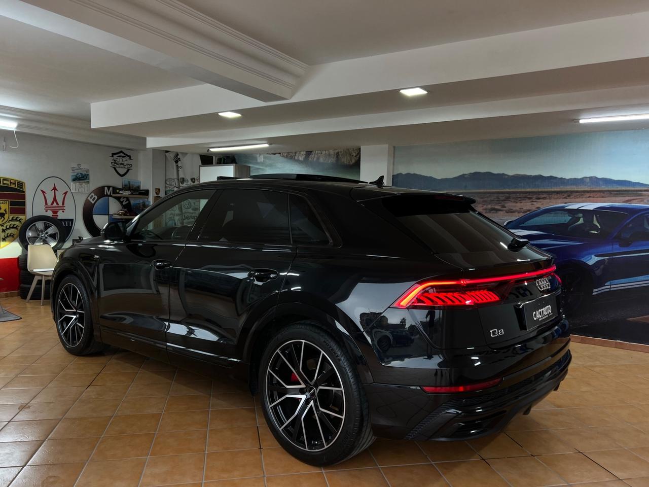 Audi Q8 50 TDI 286 CV quattro tiptronic Sport S line total black full optional