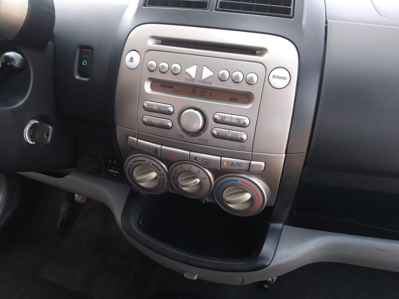 Daihatsu Sirion 1.3 91cv Taka Green Powered x neopatentati