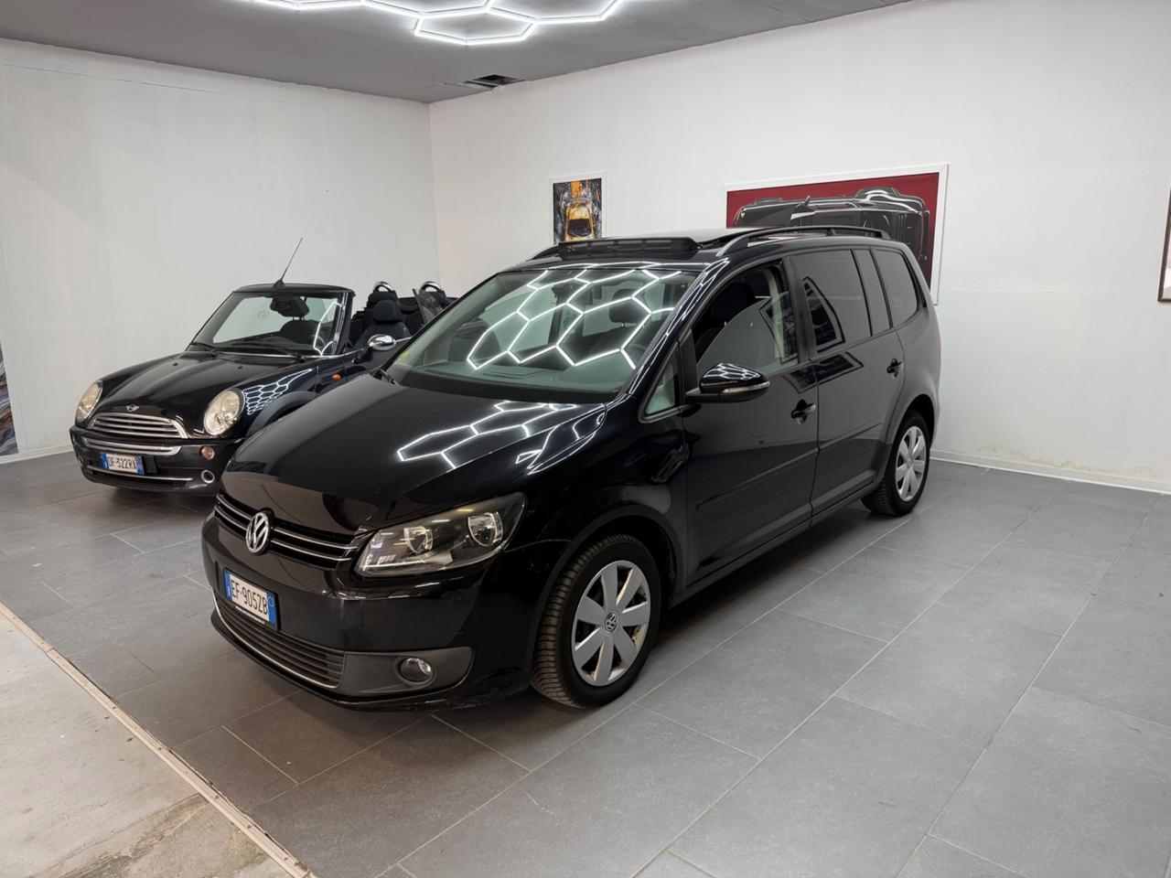 Volkswagen Touran 1.6 TDI DSG Comfortline
