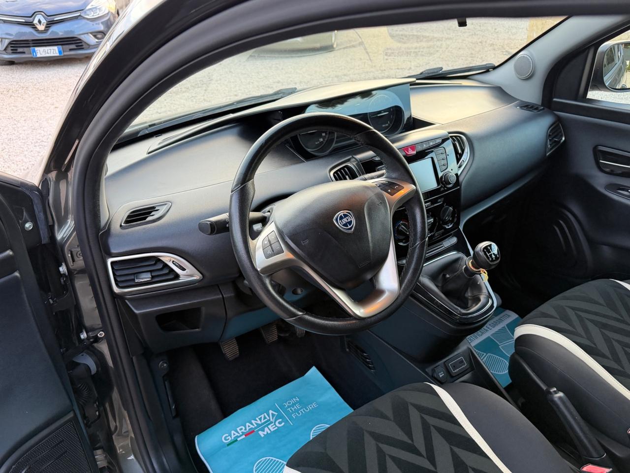 Lancia Ypsilon 1.2 69 CV 5 porte GPL Ecochic Gold