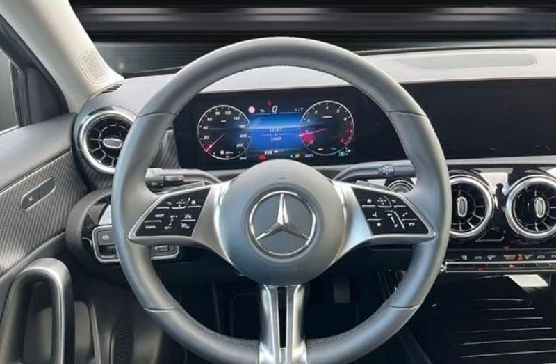 Mercedes-Benz Classe A A 200 Progressive Advanced auto FULL LED NAVI