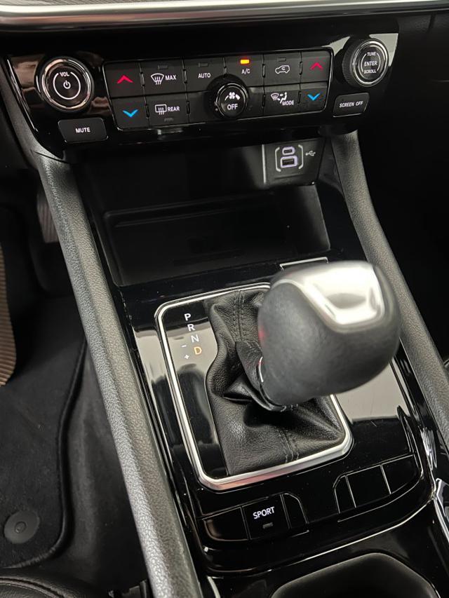 JEEP Compass 1.3 Turbo T4 150 CV aut. 2WD S Black and White