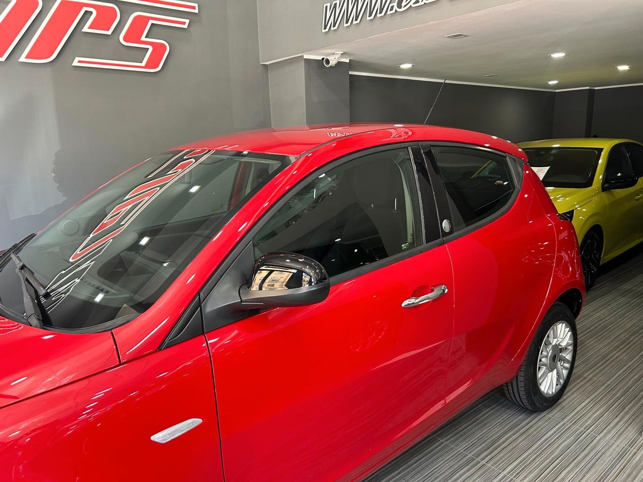 Lancia Ypsilon 0.9 Twinair Ecochic Metano di serie Gold ITALIANA