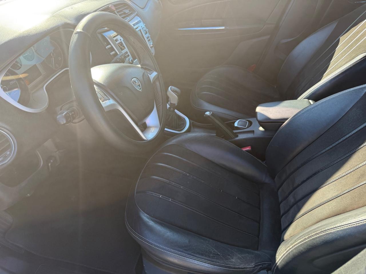 Lancia Delta 2.0 MJT TETTO/PELLE/NAVI 2.999€