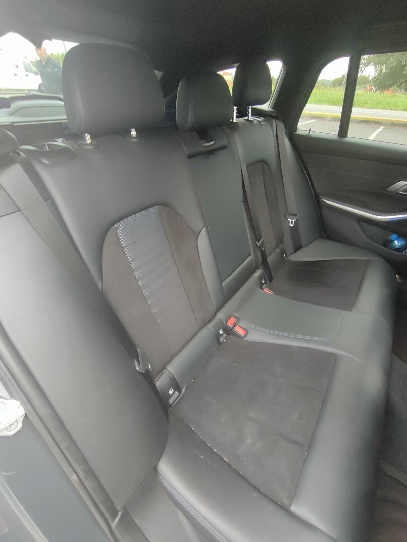 BMW 320d Touring mhev 48V xdrive Msport