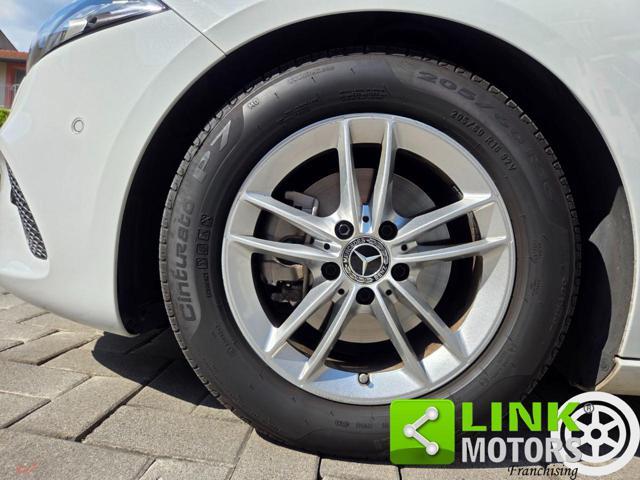 MERCEDES-BENZ A 180 d Automatic Business Extra NEOPATENTATI GARANZIA