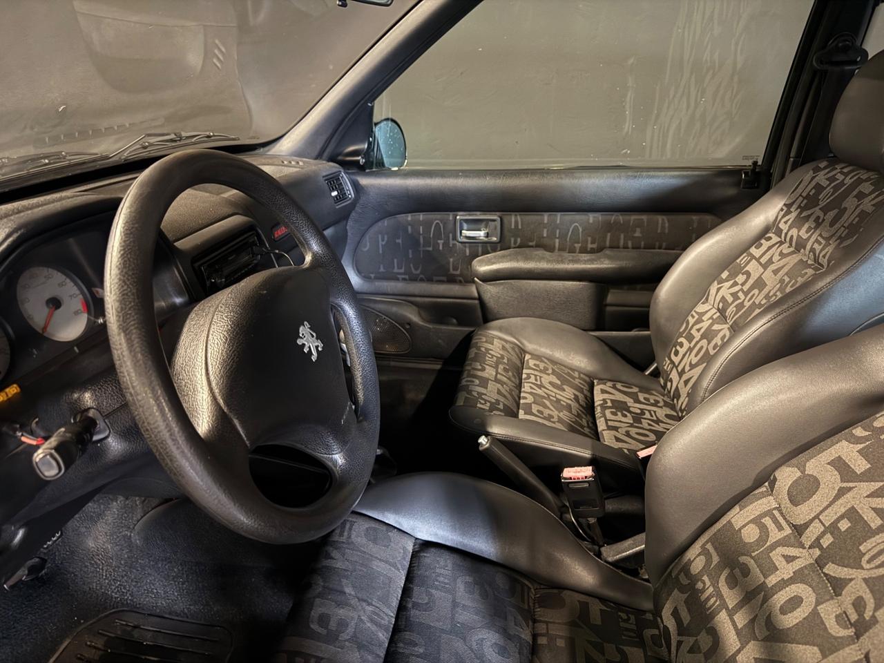 Peugeot 106 1.6i 16V cat 3 porte Rallye