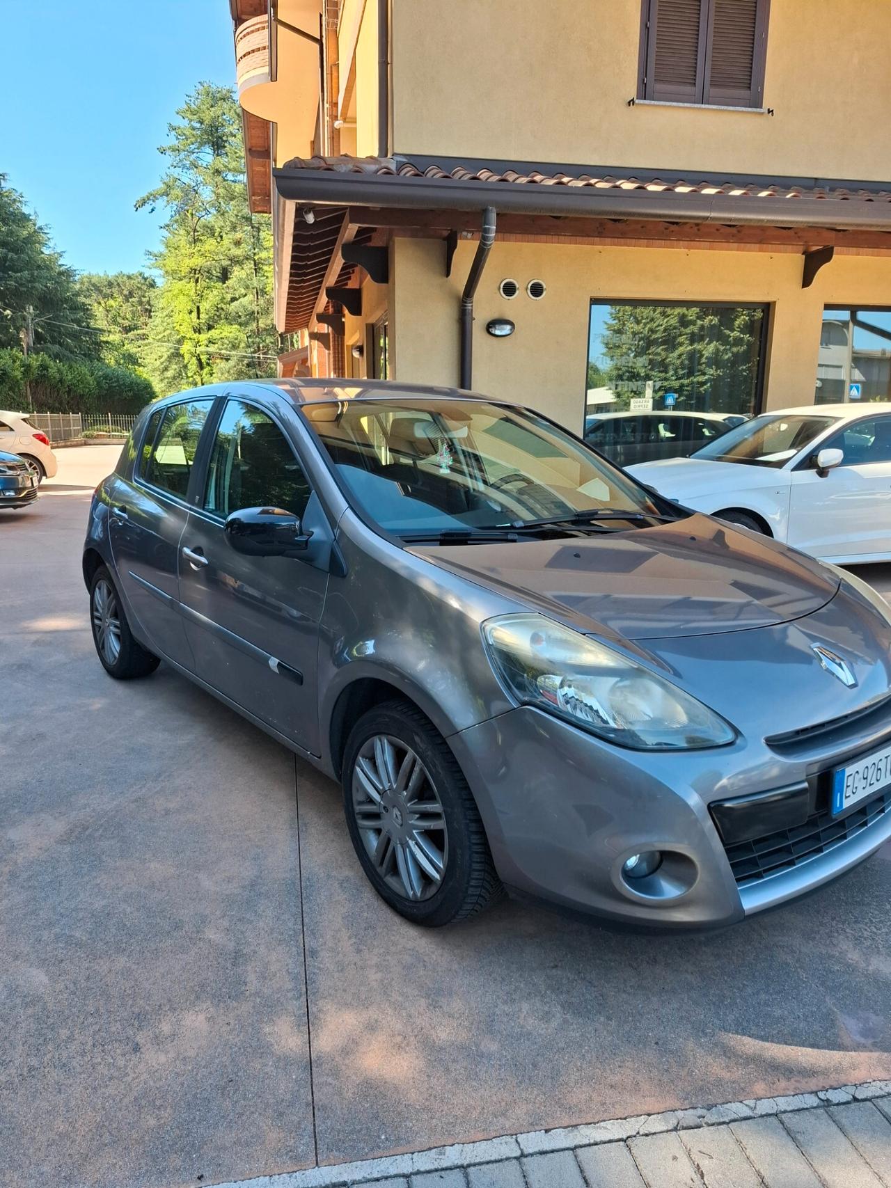 Renault Clio 1.2 16V 5 porte Dynamique